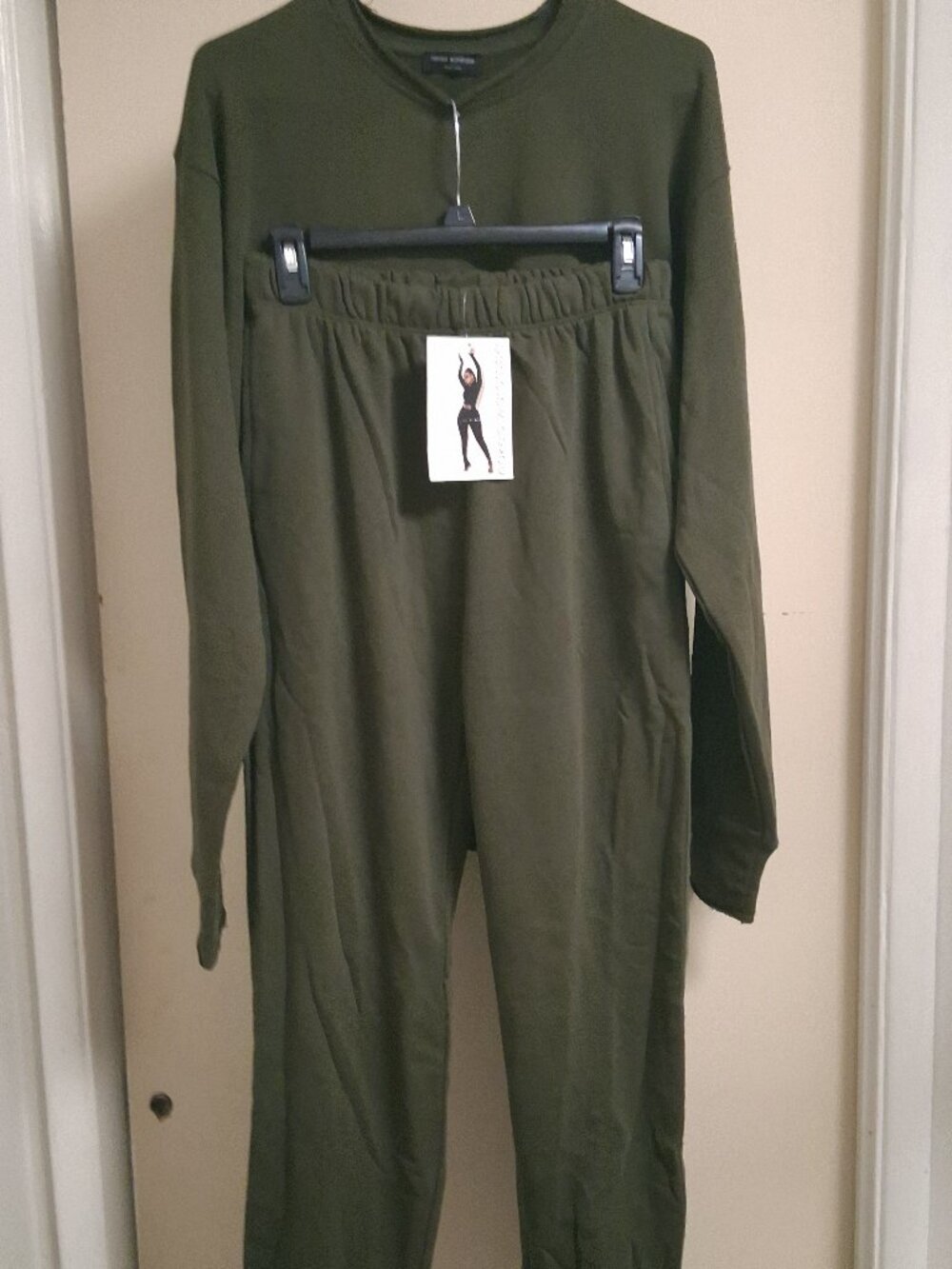 *NWT* Naked Wardrobe Boxy Oversized Sweat suit 2 Piece Set Size S Olive